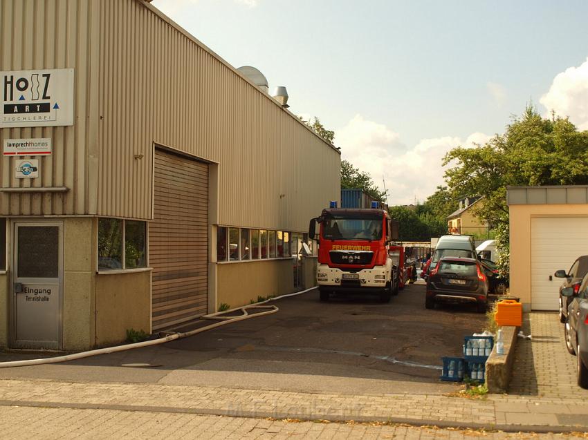 Feuer Halle Siegburg Gewerbegebiet Zange P001.JPG